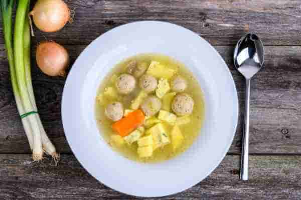 Eierstich as a soup addition