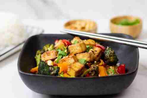 roasted veggetable with peanut sauce and tofu