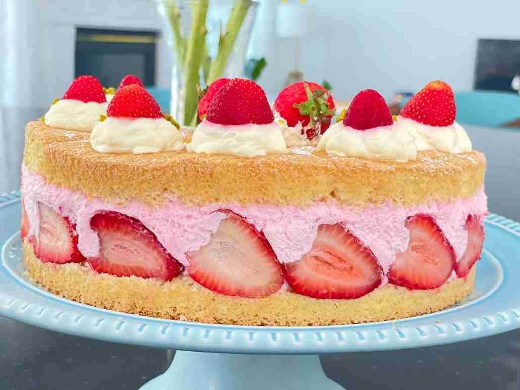 strawberry cream cake recipe